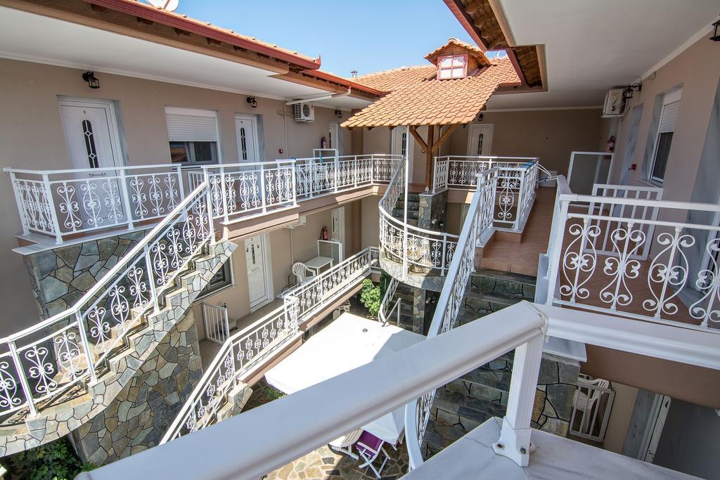 Sky Hotel Sarti Exterior photo