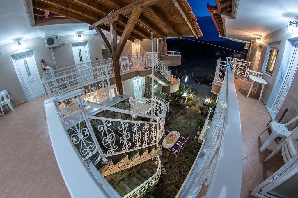 Sky Hotel Sarti Exterior photo