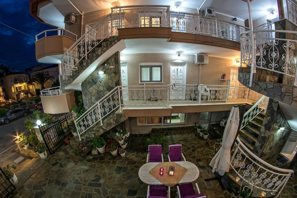 Sky Hotel Sarti Exterior photo