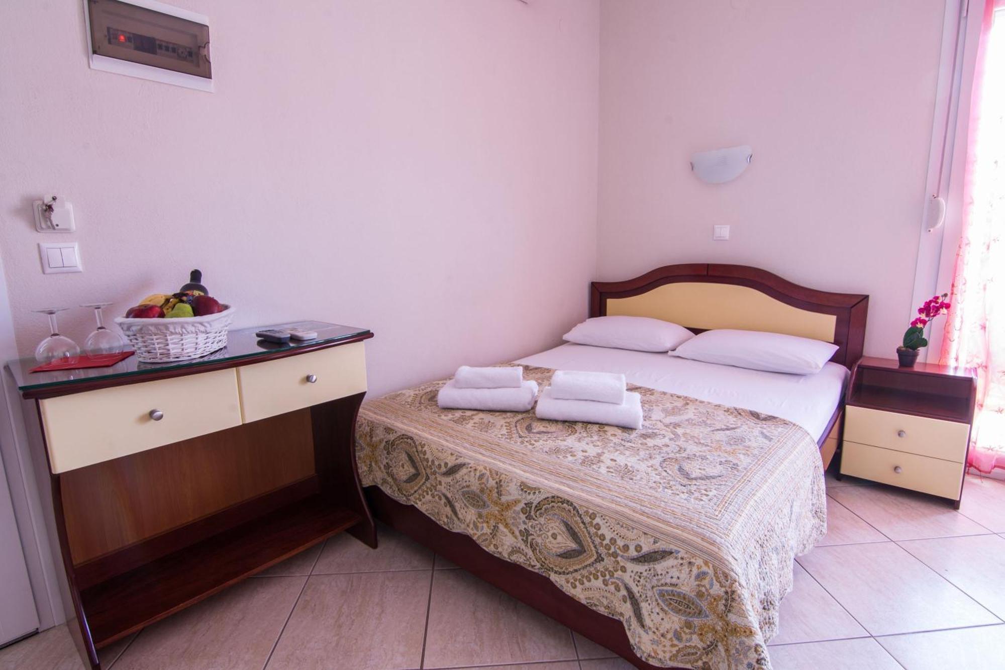 Sky Hotel Sarti Room photo
